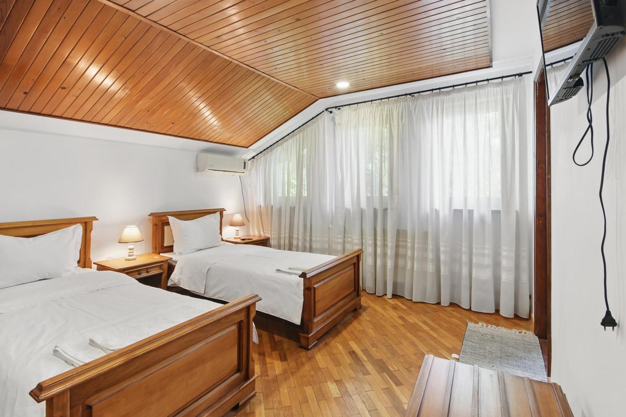 Casa Galand Hotel Parscov Ngoại thất bức ảnh