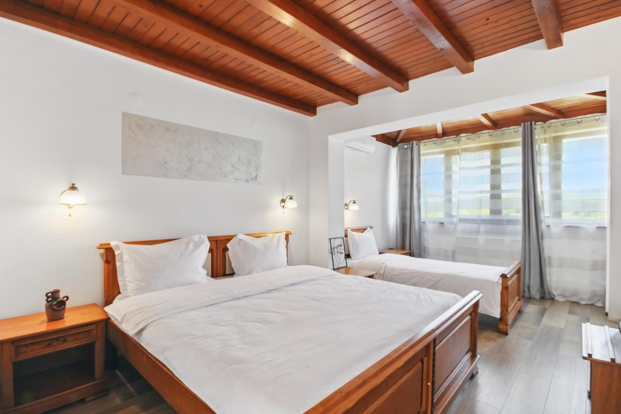 Casa Galand Hotel Parscov Ngoại thất bức ảnh
