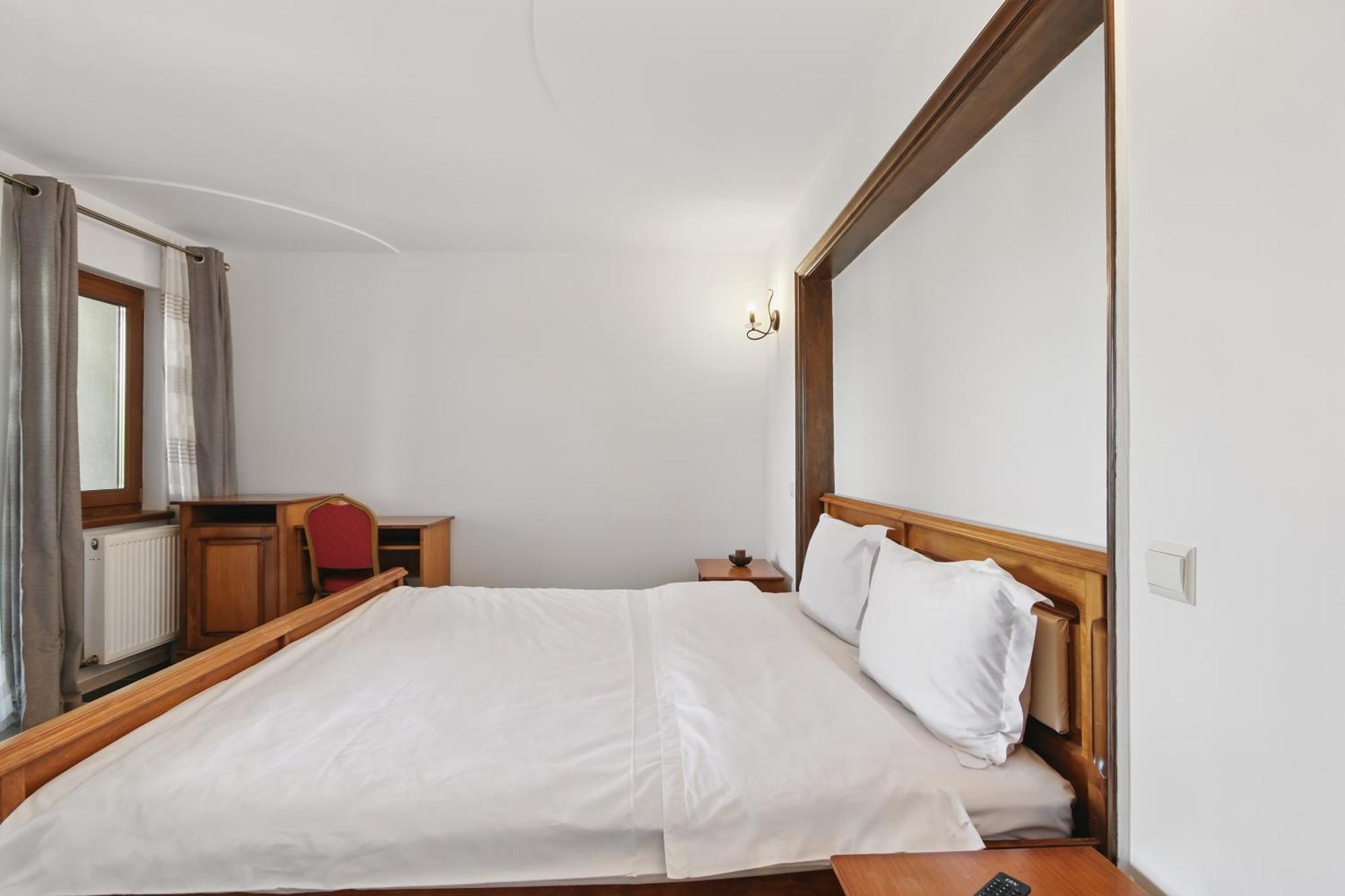 Casa Galand Hotel Parscov Ngoại thất bức ảnh