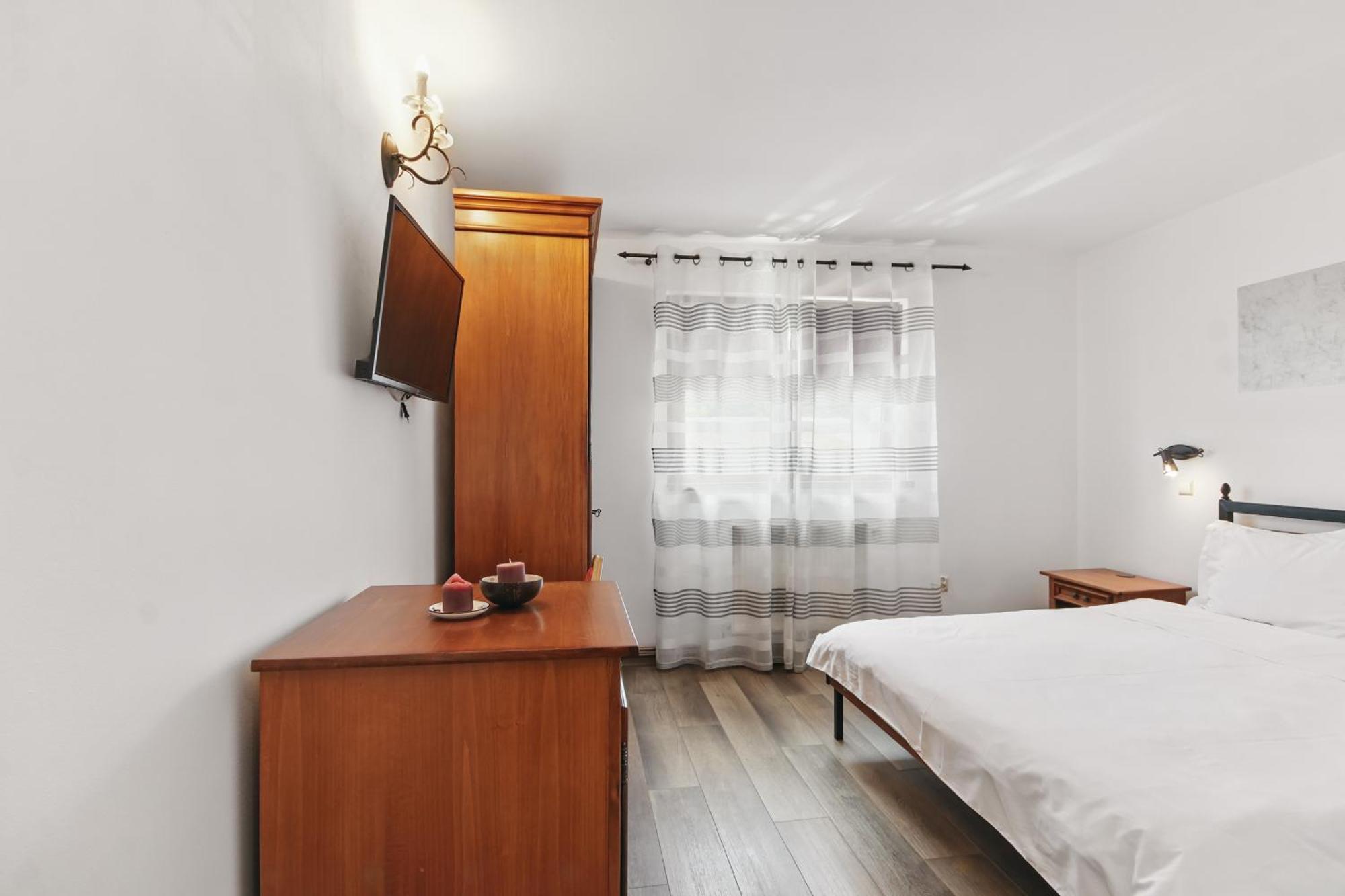 Casa Galand Hotel Parscov Ngoại thất bức ảnh
